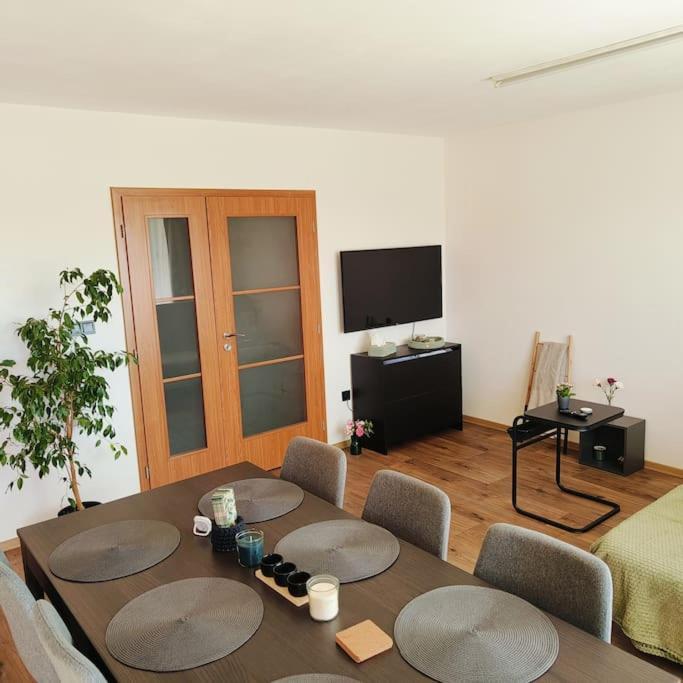 Cervena Cesta Kunovice Exterior foto